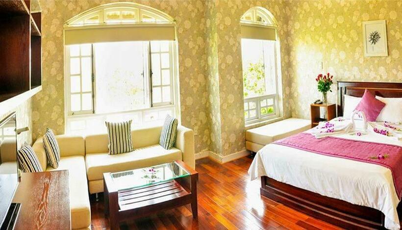 اتاق لوکس با تخت بزرگ, Le Dung Hotel & Spa