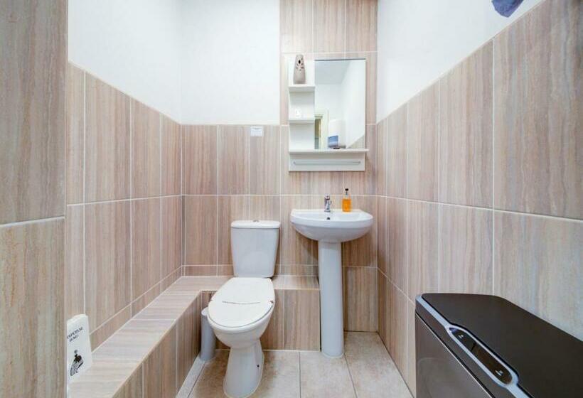 חדר סטנדרט, The Regents Guest House