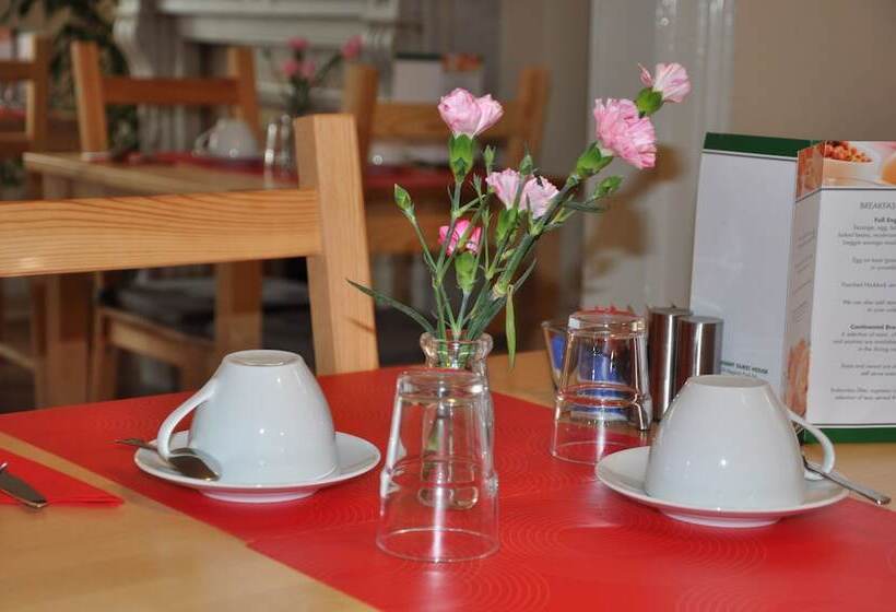 חדר סטנדרט יחיד, The Regents Guest House