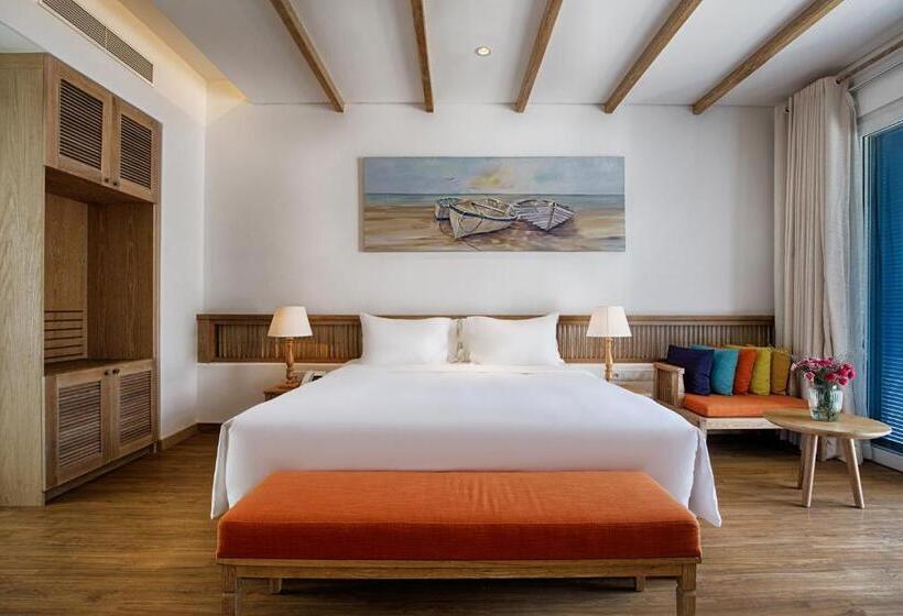 سوئیت جونیور با تخت بزرگ, Risemount Premier Resort Danang