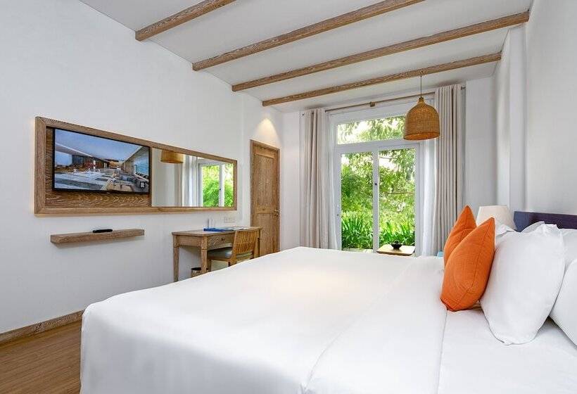 اتاق دلوکس با تخت کینگ و چشم‌انداز شهر, Risemount Premier Resort Danang