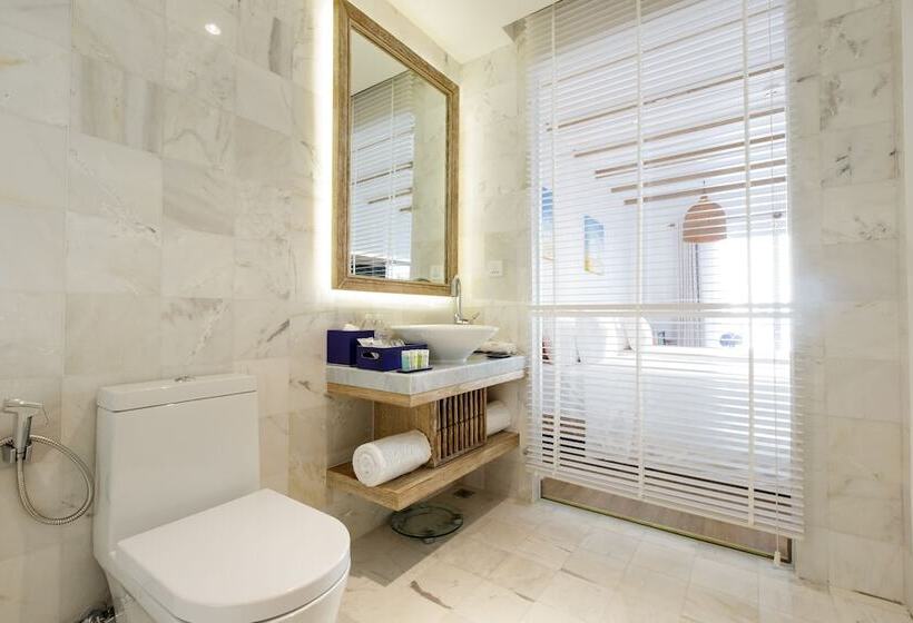 اتاق دلوکس با تخت کینگ و چشم‌انداز شهر, Risemount Premier Resort Danang