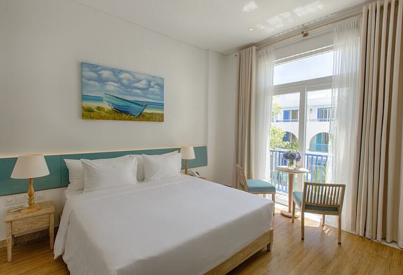 سوییت با چشم‌انداز استخر, Risemount Premier Resort Danang
