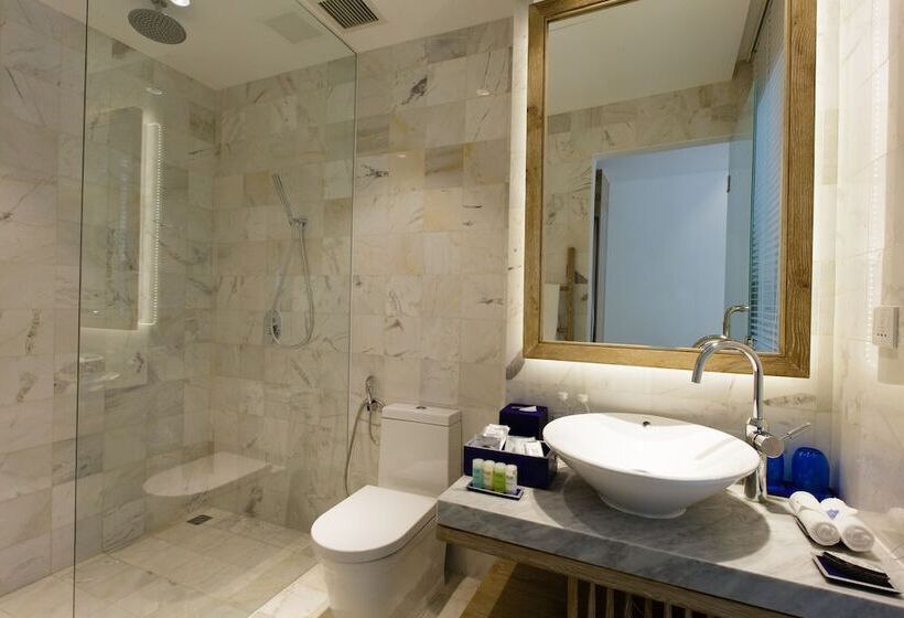 سوییت با چشمانداز استخر, Risemount Premier Resort Danang