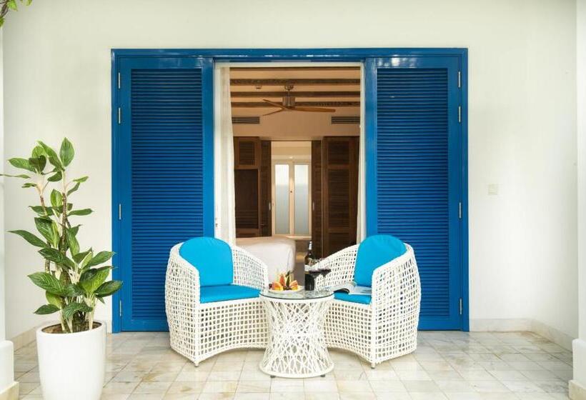 سوئیت جونیور با تخت بزرگ, Risemount Premier Resort Danang