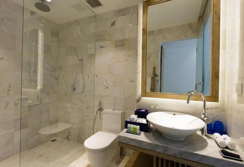 اتاق دلوکس با تخت کینگ و چشمانداز شهر, Risemount Premier Resort Danang