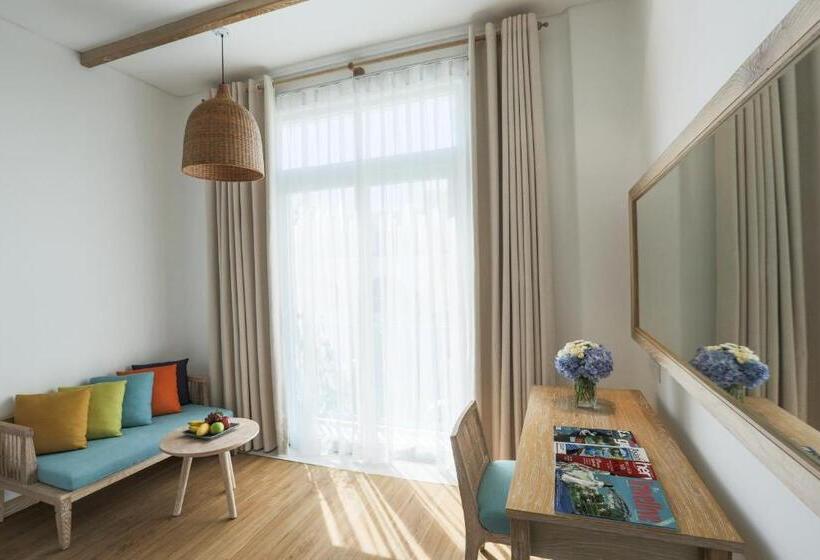 اتاق دلوکس با تخت کینگ و چشمانداز شهر, Risemount Premier Resort Danang