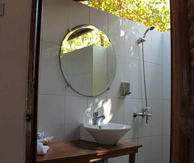 标准间, Cashew Grove Beach Resort