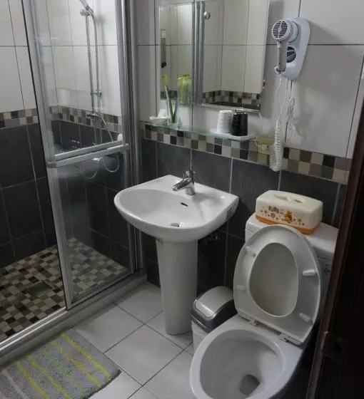 اتاق عادی, Dong Hua Dream House