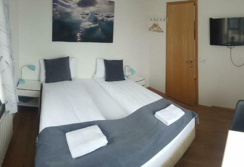 اتاق اکونومی با حمام مشترک, Hofn Guesthouse