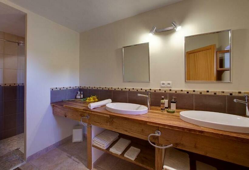 ファミリールーム, La Ferme Du Midi