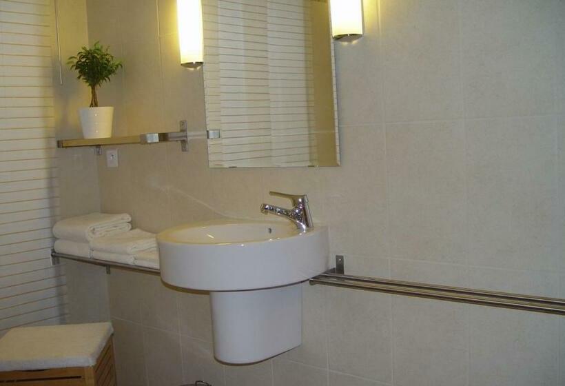 חדר דלוקס, Les Epis D'or