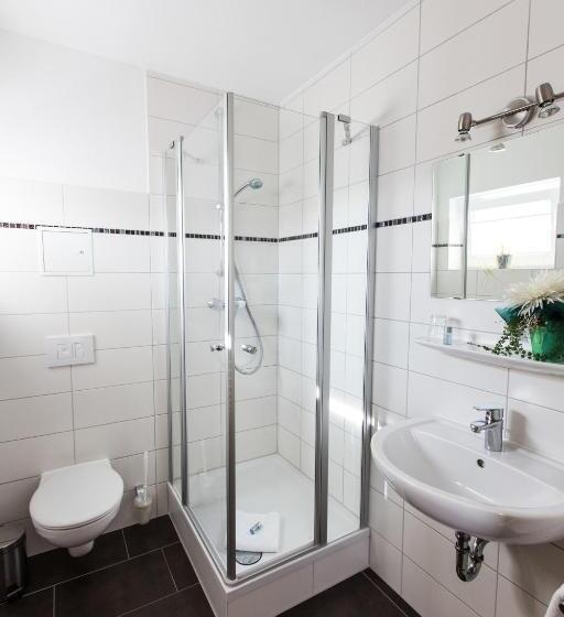 اتاق استاندارد با تخت بزرگ, Boutique Hotel Goldene Henne