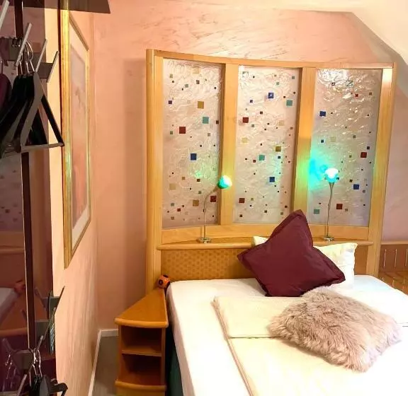 Standard-huone King-vuode, Boutique Hotel Goldene Henne