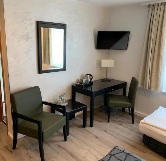 اتاق خانوادگی, Boutique Hotel Goldene Henne