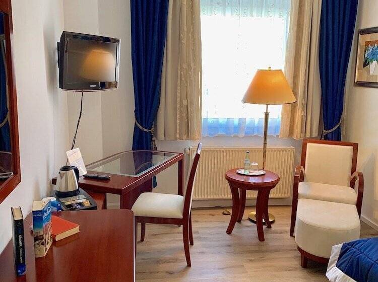 Номер Стандарт Индивидуальный, Boutique Hotel Goldene Henne