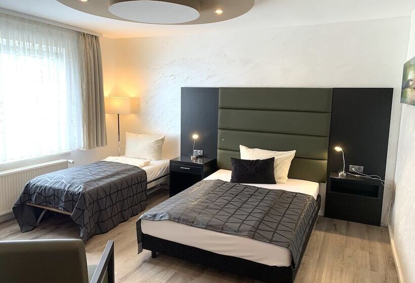 اتاق خانوادگی, Boutique Hotel Goldene Henne