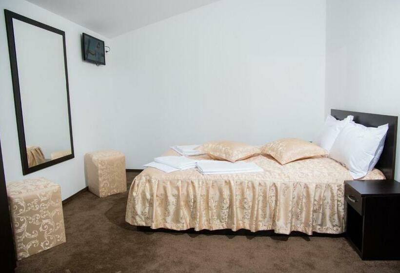 スタンダード4人部屋, Hostel Karisma