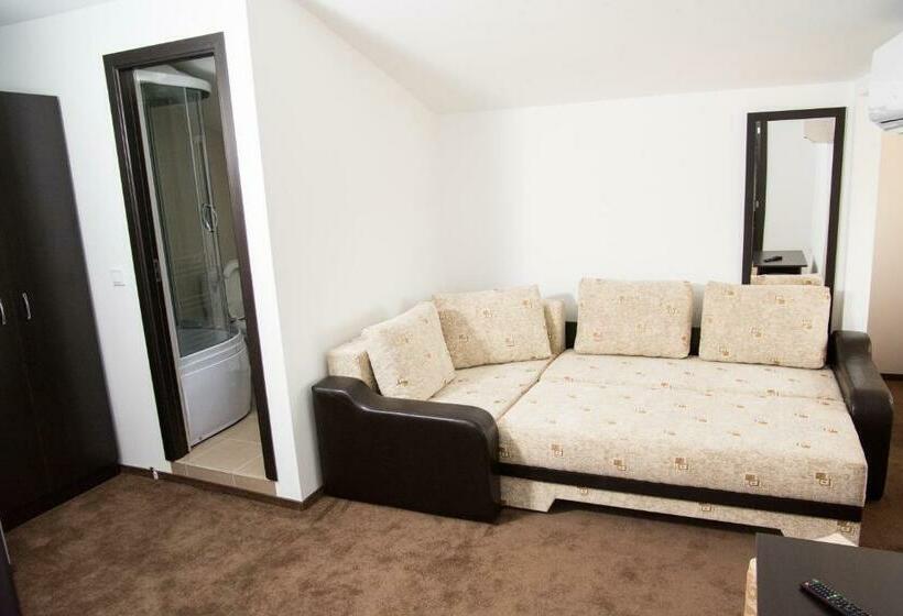 スタンダード4人部屋, Hostel Karisma