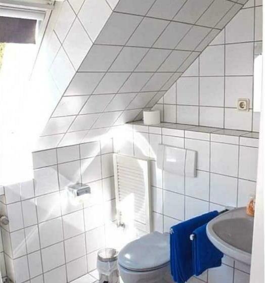 اتاق اکونومی یک تخته, Am Schenkelberg