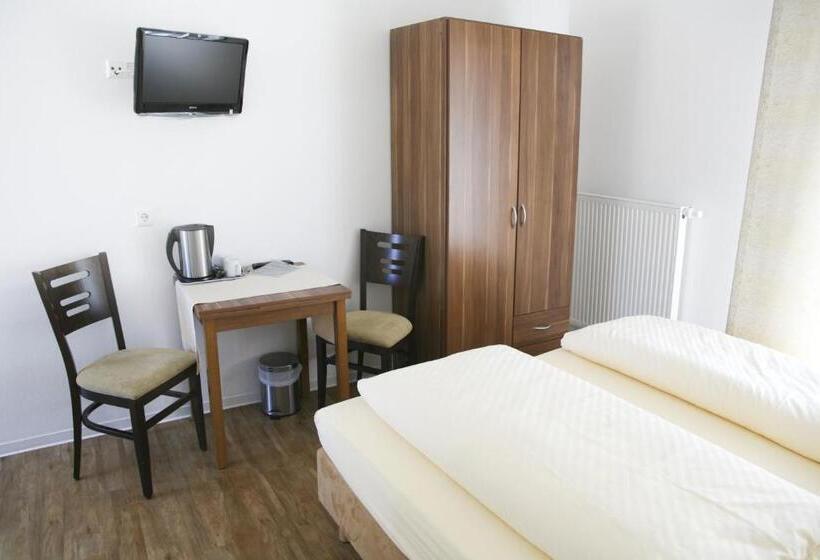 Номер Стандарт, Gastehaus Und Fewo Lamm Garni