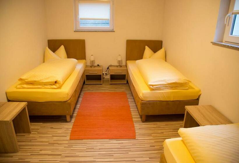 Апартаменты 2 Спальни, Gastehaus Und Fewo Lamm Garni