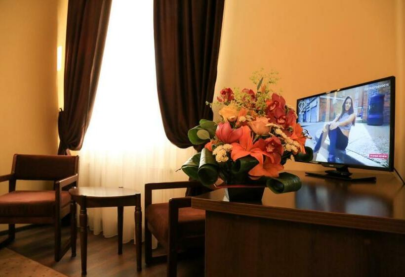 Номер Стандарт, Kreta