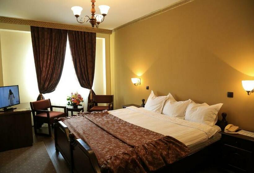 Номер Стандарт, Kreta