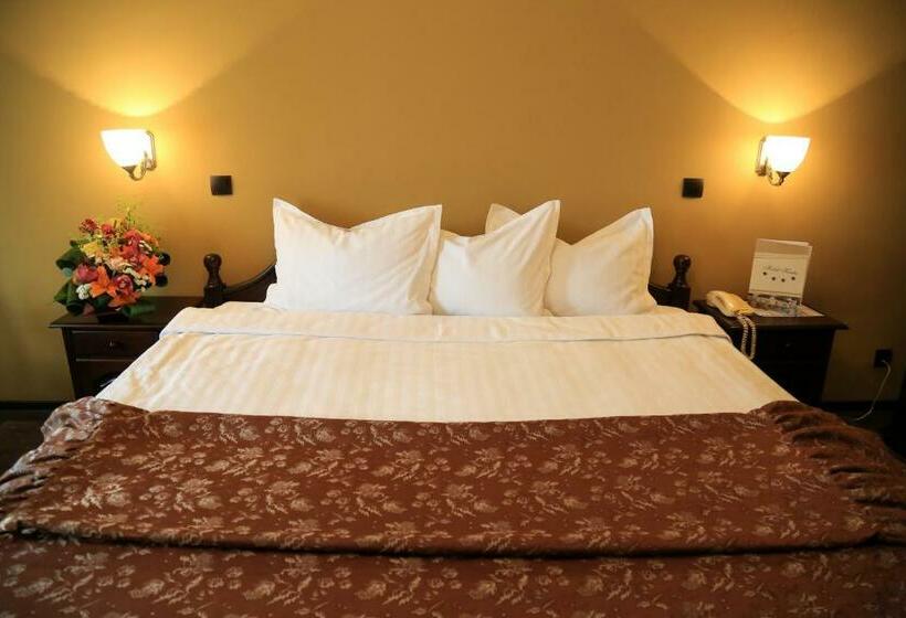 Номер Стандарт, Kreta