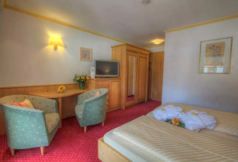 اتاق استاندارد با بالکن, Landhotel Berghof