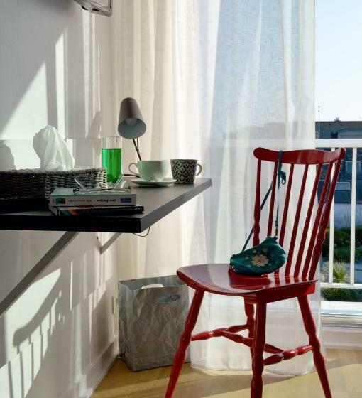 オーシャンビュースーペリアールーム, Logis Hotel Du Port