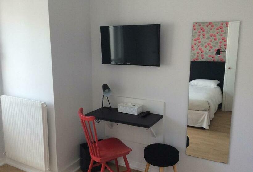 スタンダードルーム, Logis Hotel Du Port