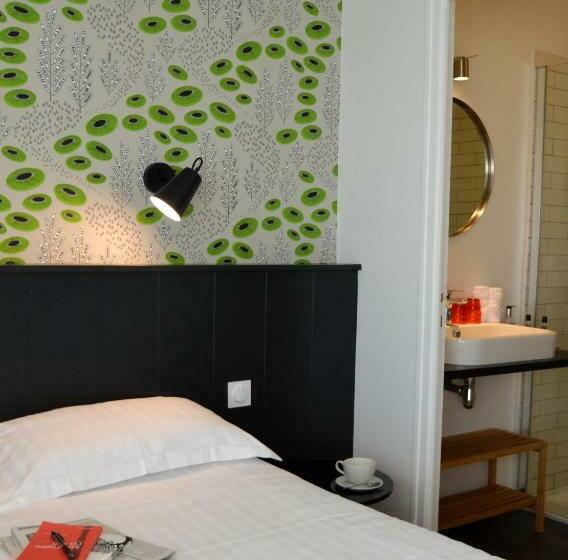 オーシャンビュースーペリアールーム, Logis Hotel Du Port