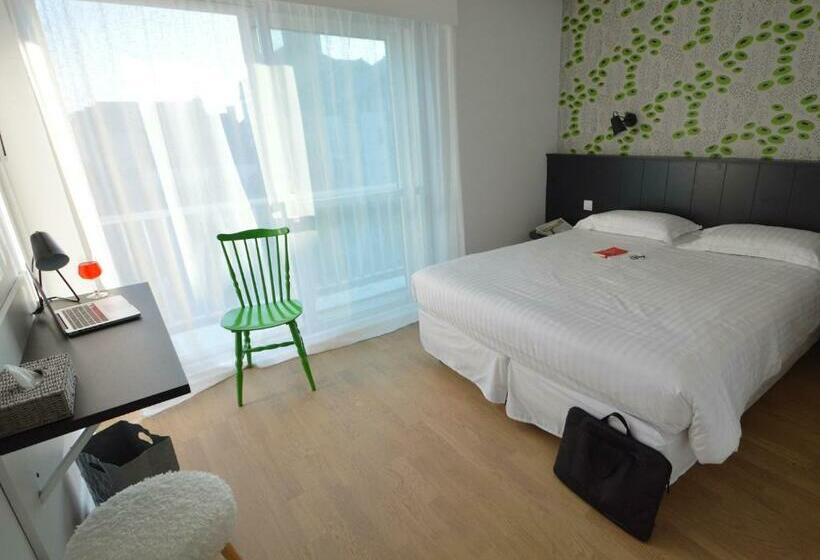 オーシャンビュースーペリアールーム, Logis Hotel Du Port