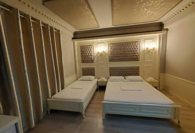 חדר משפחתי דלוקס, Lotus