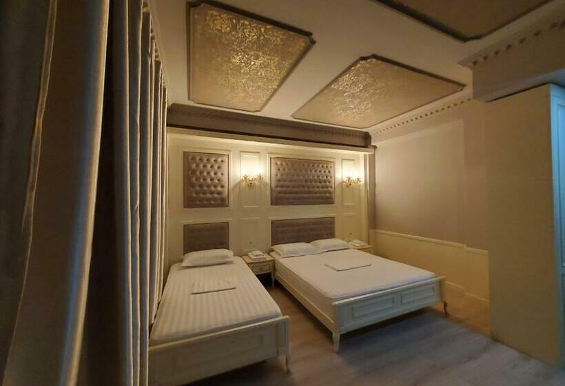 חדר משפחתי דלוקס, Lotus