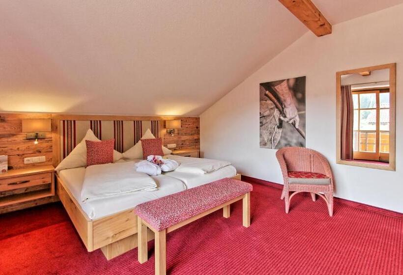 Люкс 2 Спальни, Landhotel Berghof