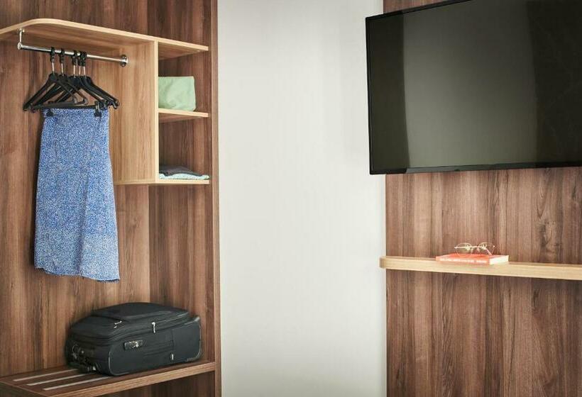 חדר סופריור, Kyriad Sens