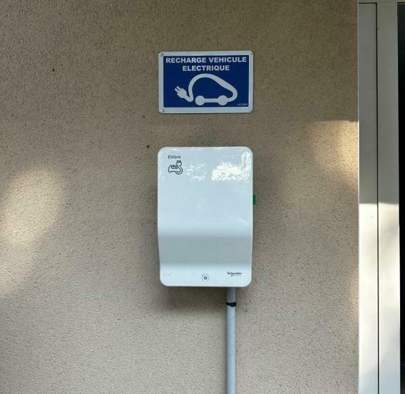 חדר סופריור, Kyriad Sens