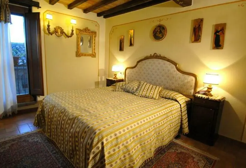 デラックスルーム, Torre Sangiovanni Albergo E Ristorante Da Rosary