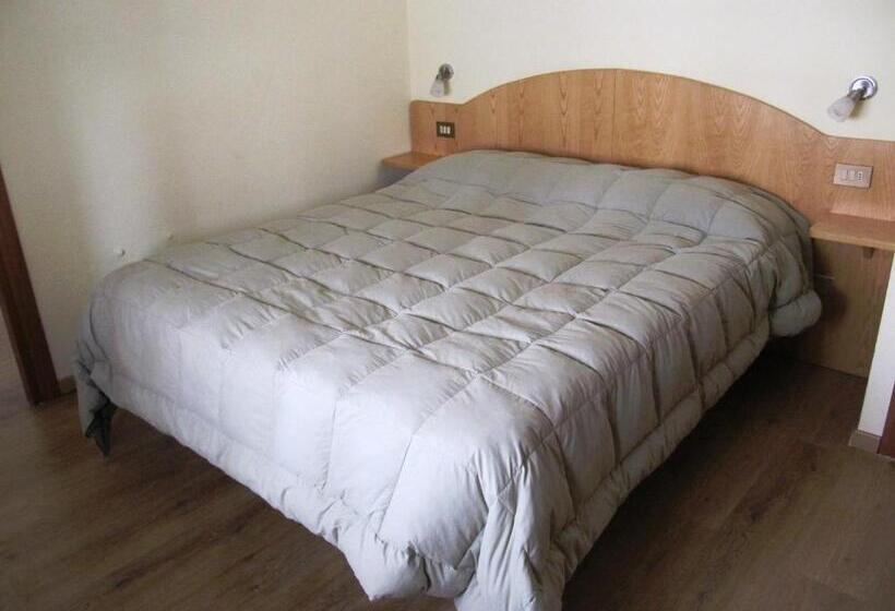 Семейный Номер, Albergo Eden