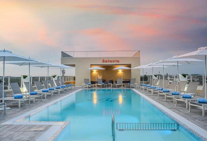 اتاق استاندارد یک نفره, Astoria