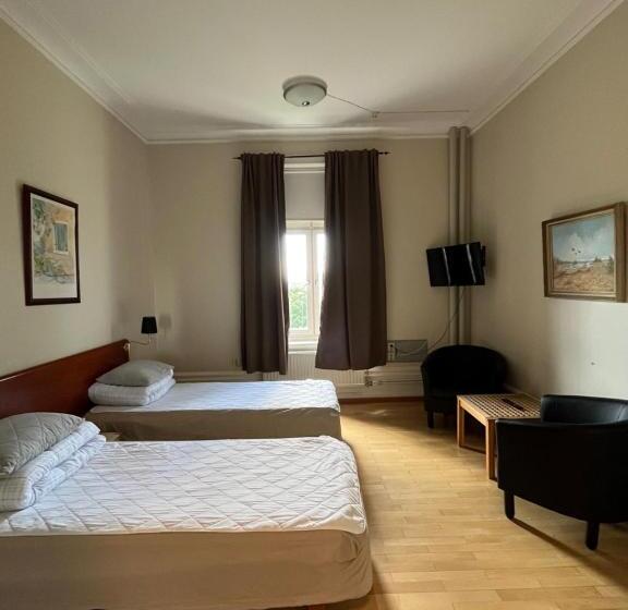 Номер Стандарт Совместная Ванная, Carlstad Sport Hostel