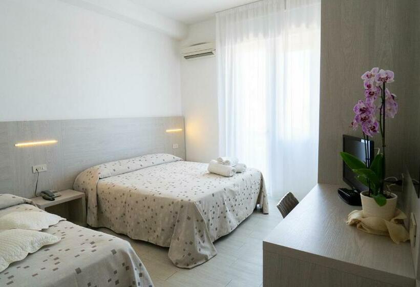 اتاق استاندارد سه نفره, Dafne