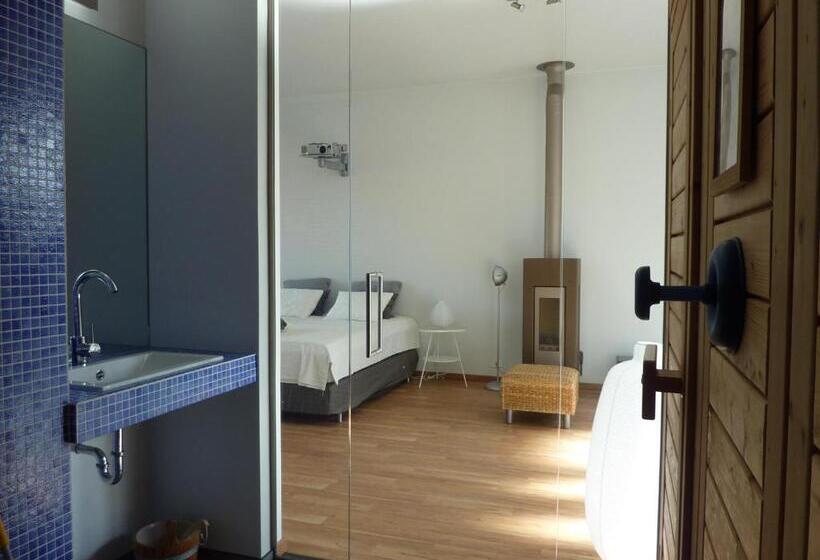 جناح مزود بحمام سباحة, Inblauw Exclusive Wellness B&b