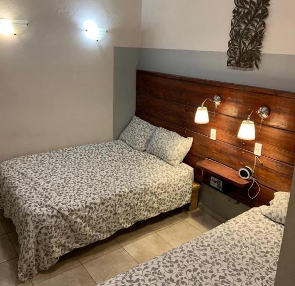 اتاق استاندارد سه نفره, Island Life Hostel