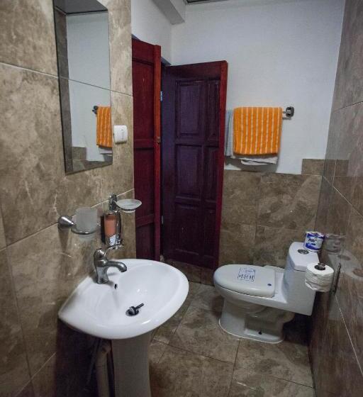 اتاق عادی, Island Life Hostel