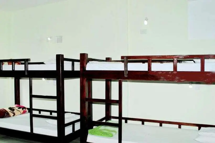 اتاق استاندارد چهار تخته, Ngoc Binh