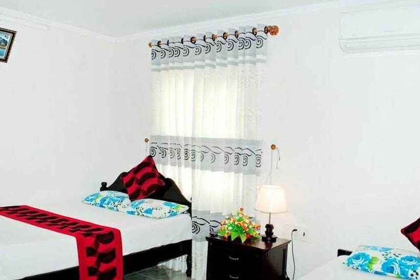 اتاق استاندارد چهار تخته, Ngoc Binh