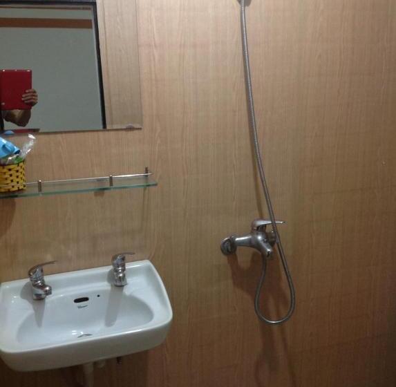 اتاق استاندارد, Ngoc Binh